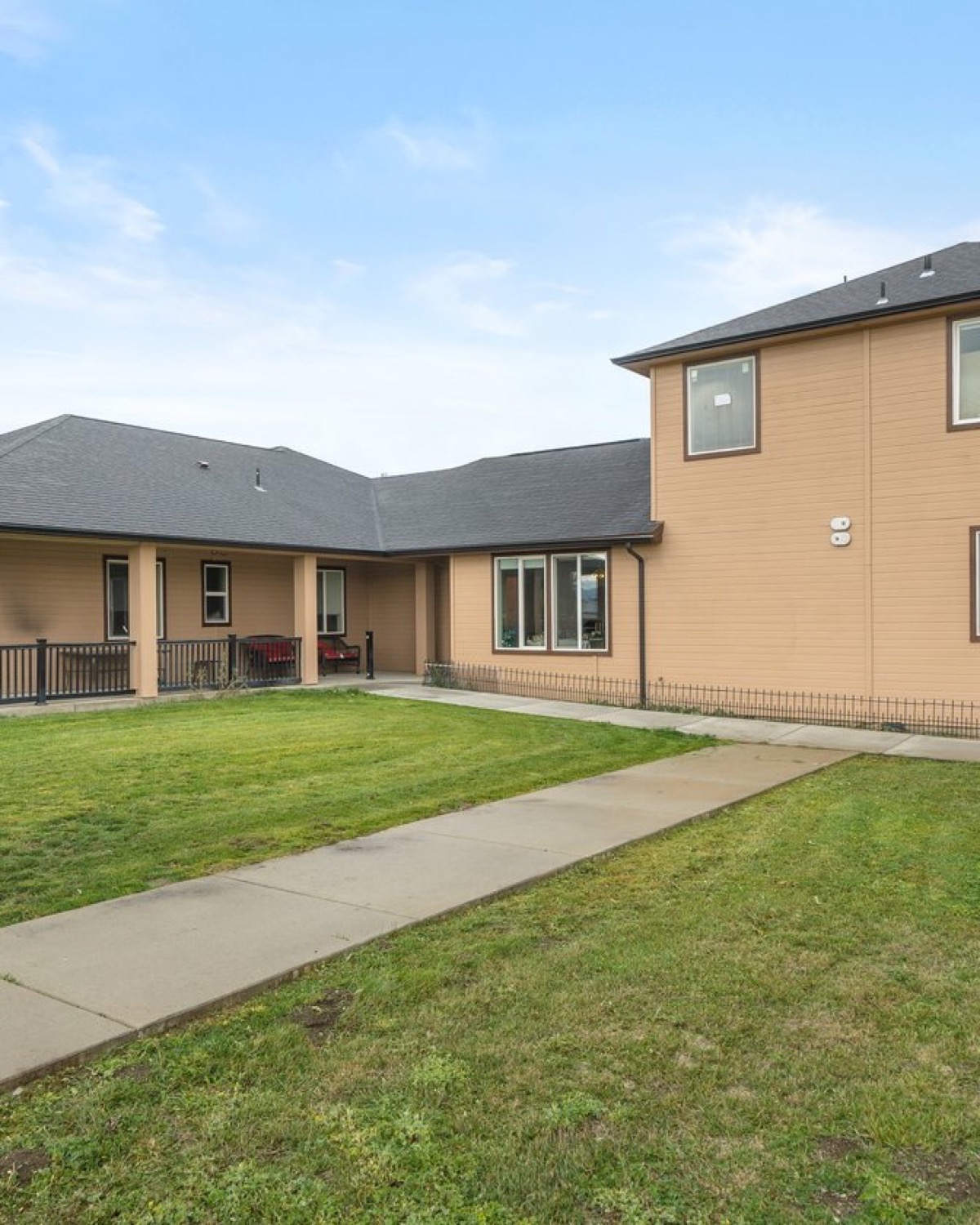 Garden and outdoor area at a Spokane Valley residential care home